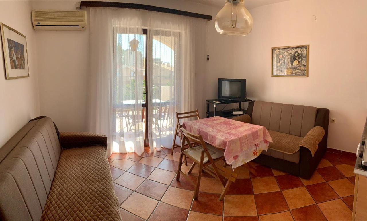 Apartments Mari Пржно Екстер'єр фото